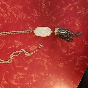 Kendra Scott necklace